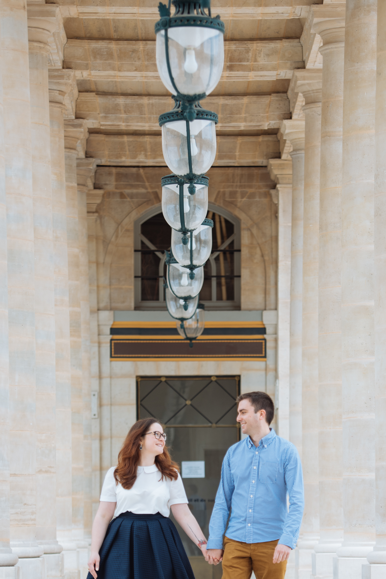 seance-engagement-paris-maldeme-photographe-palais royal-15