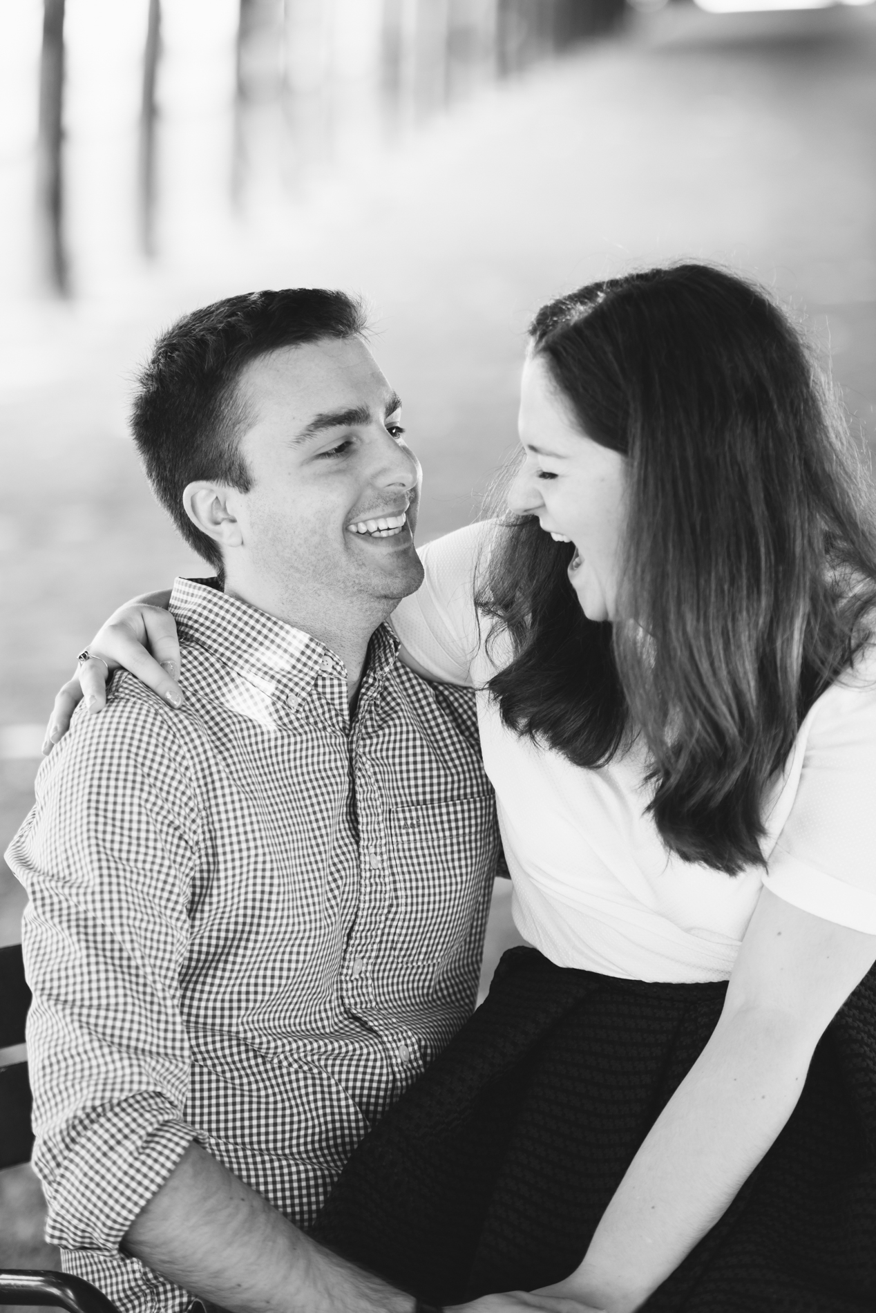 seance-engagement-paris-maldeme-photographe-palais royal-24